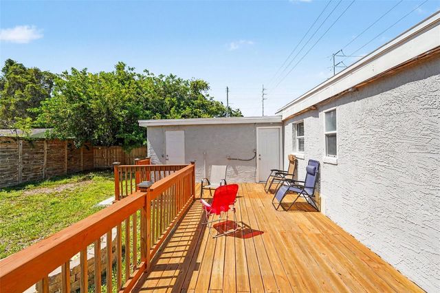 1940 N BETTY LANE, Clearwater, FL 33755