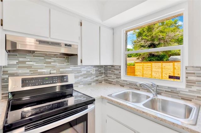 1940 N BETTY LANE, Clearwater, FL 33755