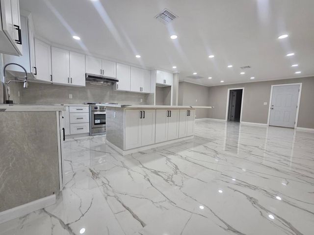 52641 Avenue Martinez, La Quinta, CA 92253