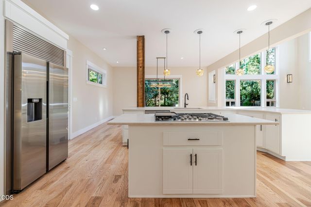 3454 NW Bryce Canyon Lane, Bend, OR 97703