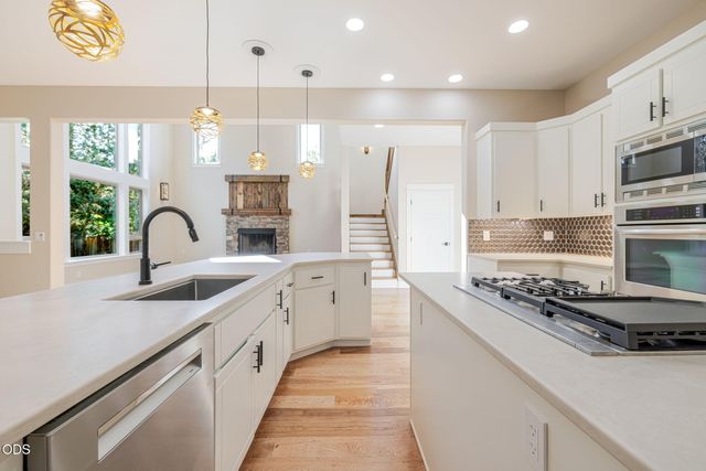 3454 NW Bryce Canyon Lane, Bend, OR 97703