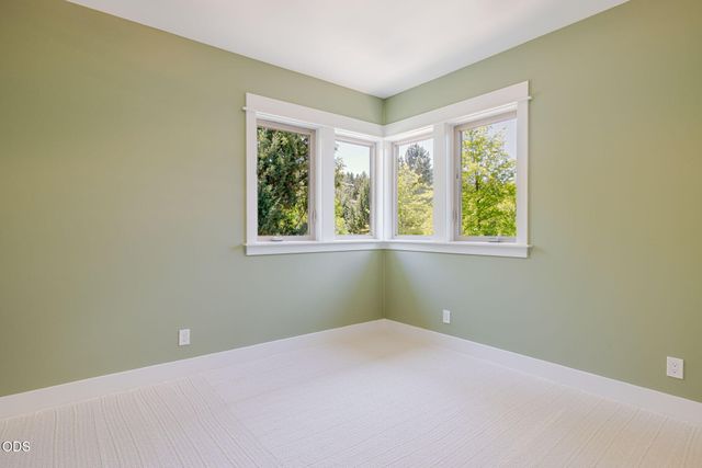 3454 NW Bryce Canyon Lane, Bend, OR 97703