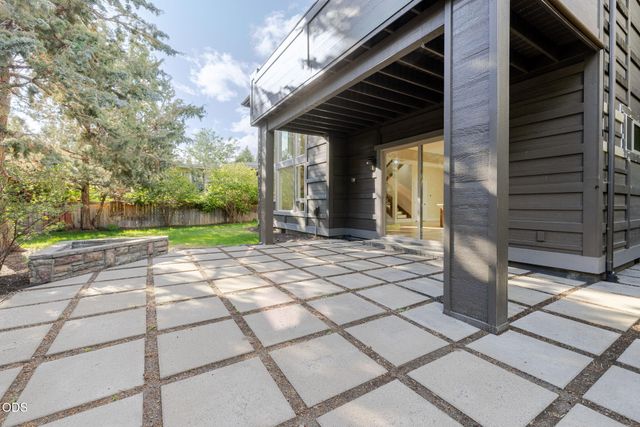 3454 NW Bryce Canyon Lane, Bend, OR 97703
