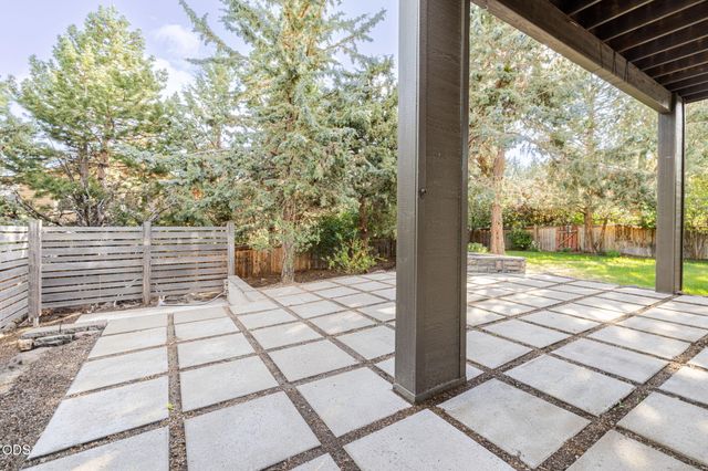 3454 NW Bryce Canyon Lane, Bend, OR 97703