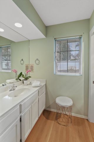 618 W Holmberg Ln, Spokane, WA 99218