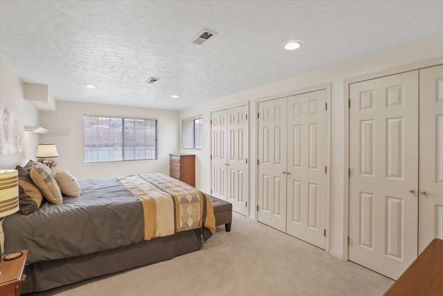 618 W Holmberg Ln, Spokane, WA 99218