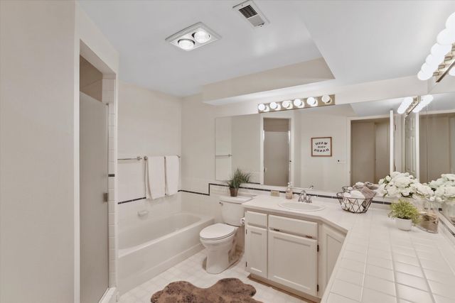 618 W Holmberg Ln, Spokane, WA 99218