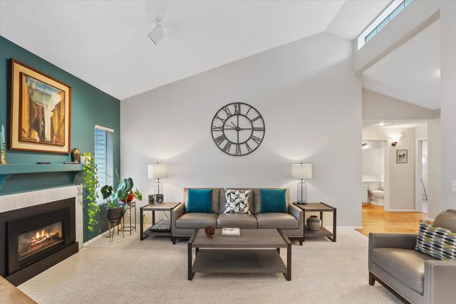 618 W Holmberg Ln, Spokane, WA 99218