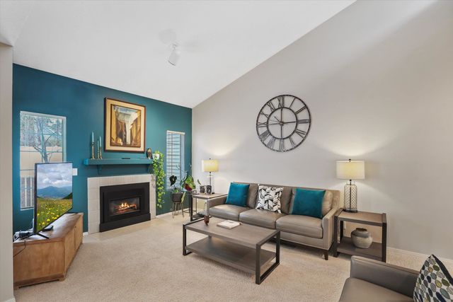 618 W Holmberg Ln, Spokane, WA 99218