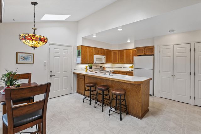 618 W Holmberg Ln, Spokane, WA 99218