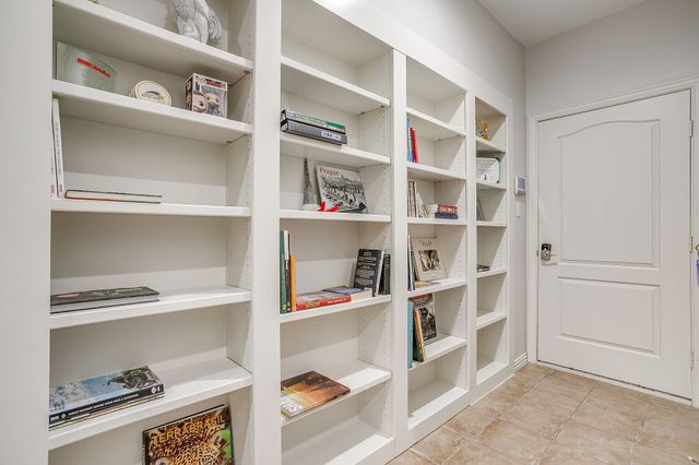 714 E 1st Street, Fort Worth, TX 76102