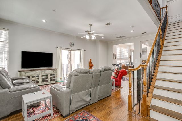 714 E 1st Street, Fort Worth, TX 76102