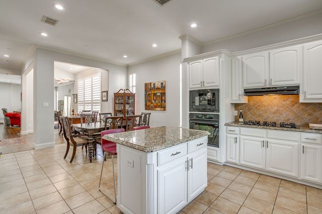 714 E 1st Street, Fort Worth, TX 76102