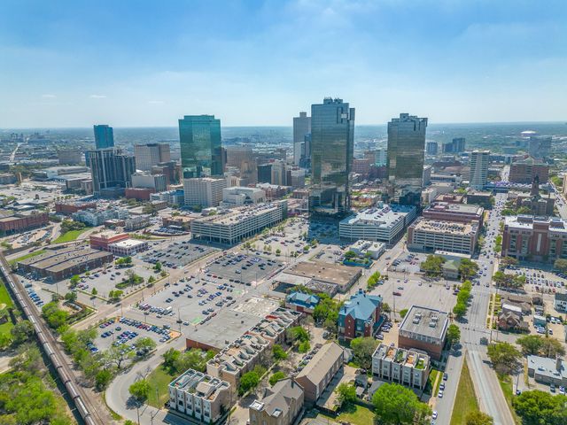 714 E 1st Street, Fort Worth, TX 76102