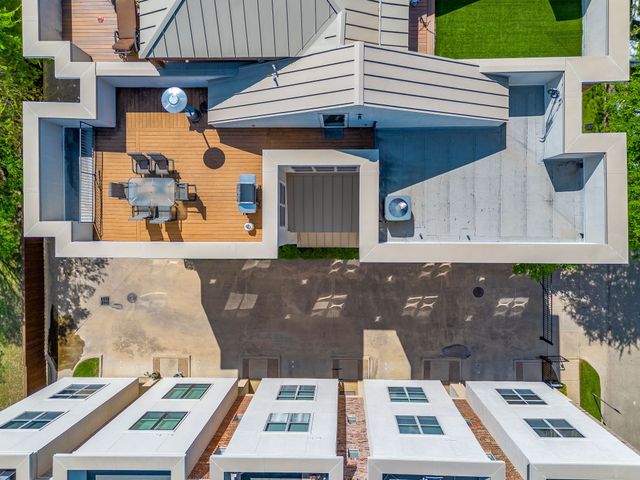 714 E 1st Street, Fort Worth, TX 76102