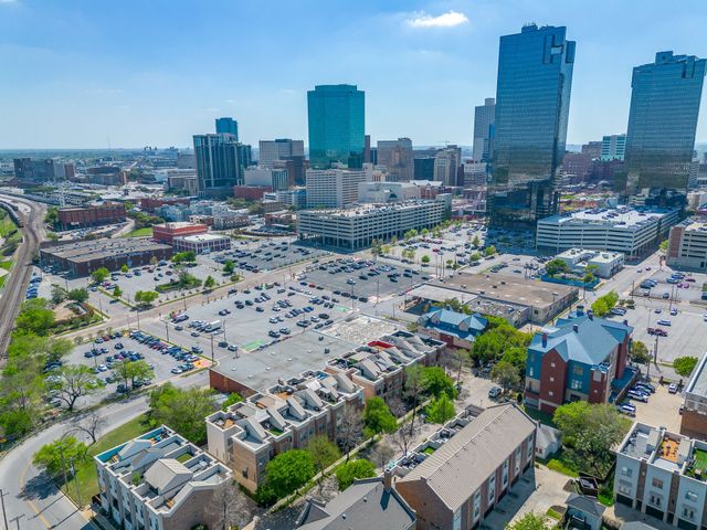 714 E 1st Street, Fort Worth, TX 76102