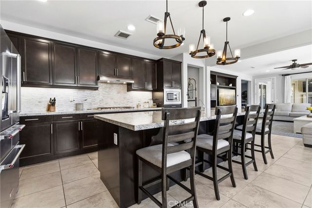 34502 Serdonis St, Temecula, CA 92592