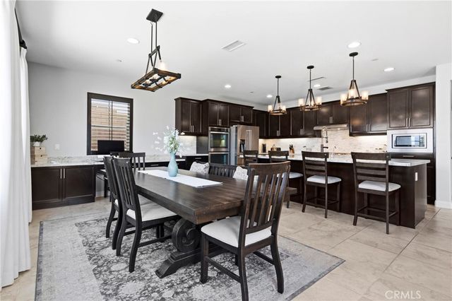 34502 Serdonis St, Temecula, CA 92592