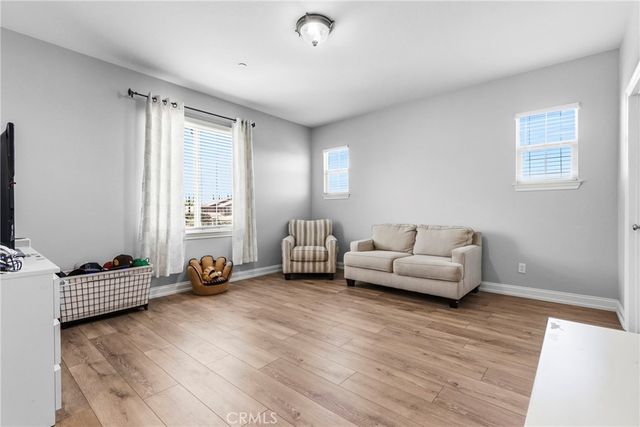 34502 Serdonis St, Temecula, CA 92592