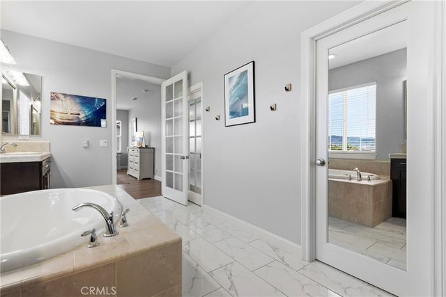 34502 Serdonis St, Temecula, CA 92592
