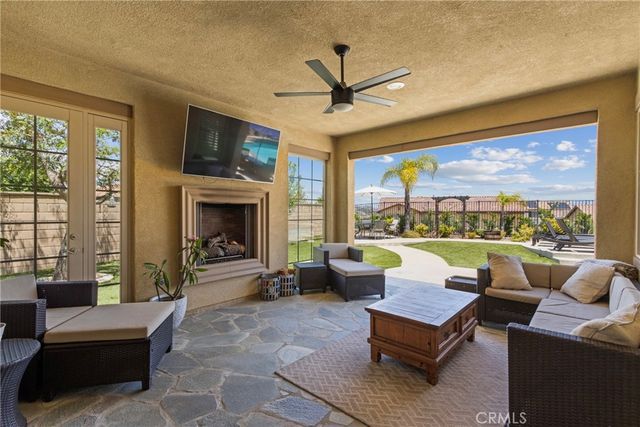 34502 Serdonis St, Temecula, CA 92592