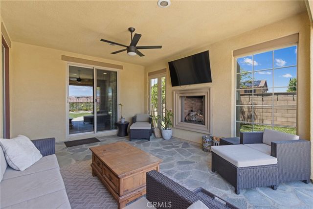 34502 Serdonis St, Temecula, CA 92592