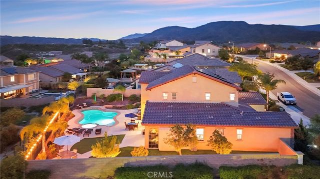 34502 Serdonis St, Temecula, CA 92592