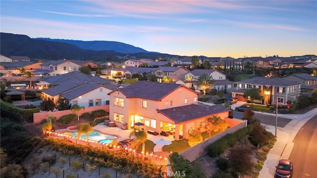 34502 Serdonis St, Temecula, CA 92592
