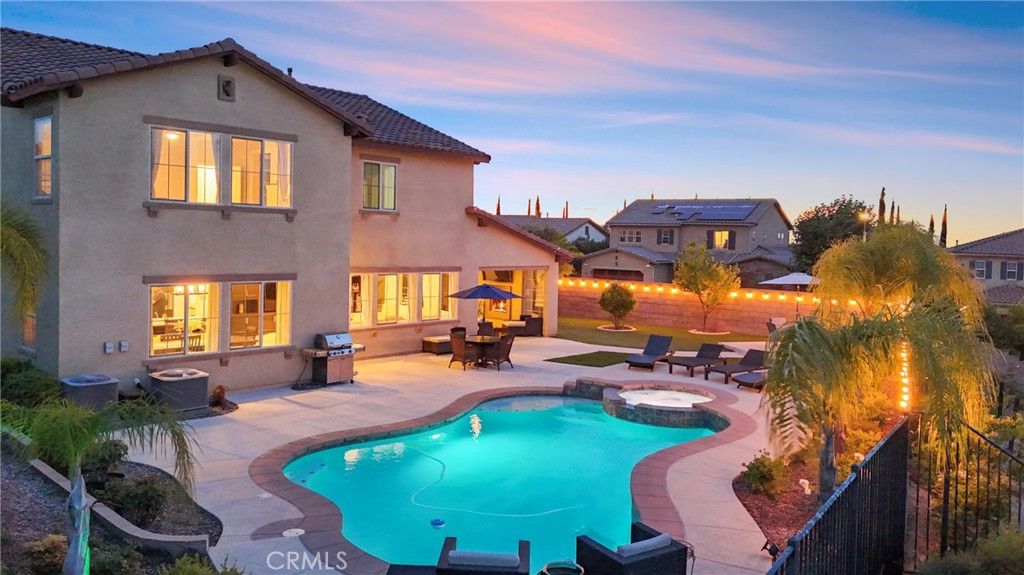 34502 Serdonis St, Temecula, CA 92592