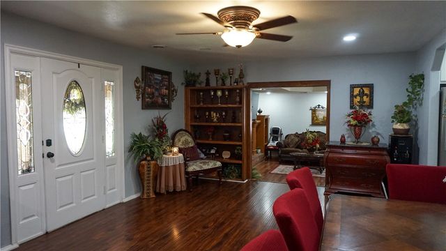 211 Short Avenue, Lincoln, AR 72744