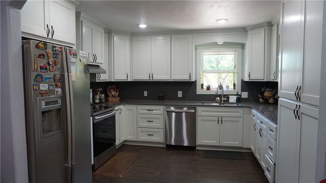 211 Short Avenue, Lincoln, AR 72744