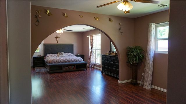 211 Short Avenue, Lincoln, AR 72744