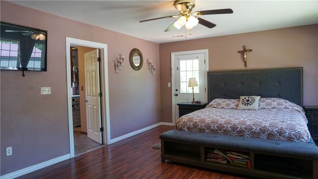 211 Short Avenue, Lincoln, AR 72744