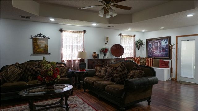 211 Short Avenue, Lincoln, AR 72744