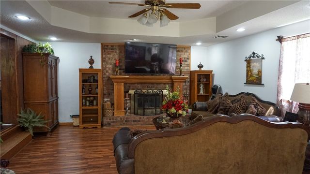 211 Short Avenue, Lincoln, AR 72744