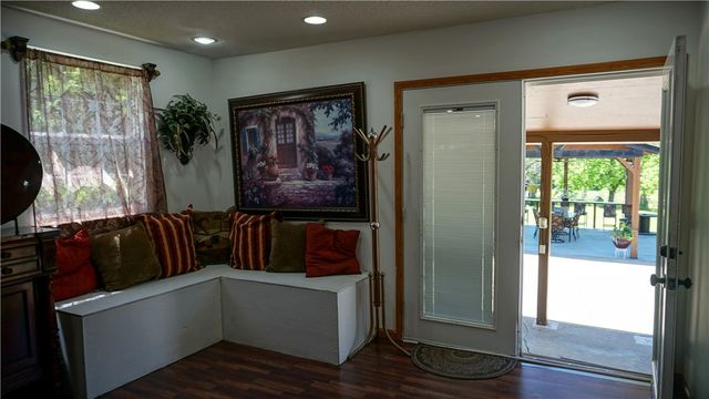 211 Short Avenue, Lincoln, AR 72744