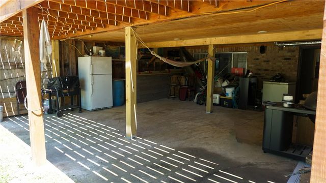211 Short Avenue, Lincoln, AR 72744