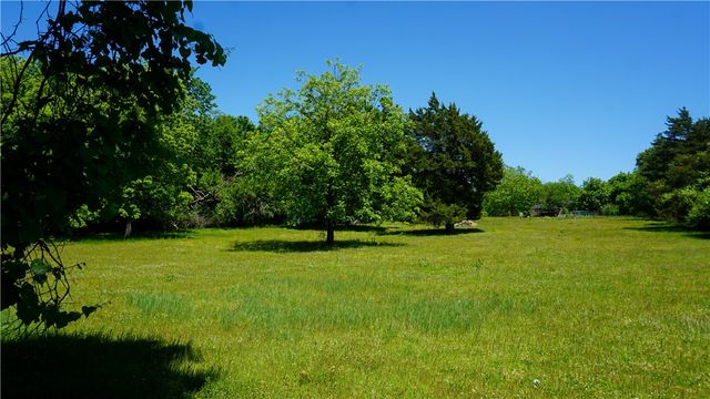 211 Short Avenue, Lincoln, AR 72744