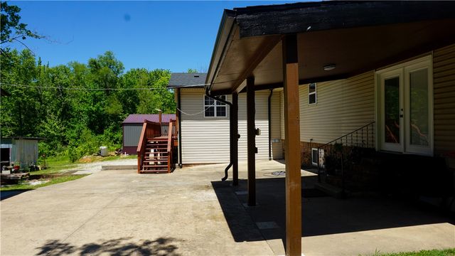 211 Short Avenue, Lincoln, AR 72744