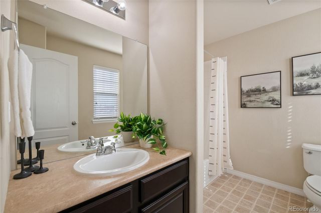 5563 S Elk Court, Aurora, CO 80016