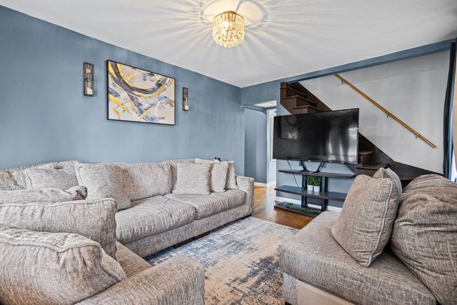 41 166th Place, Calumet City, IL 60409