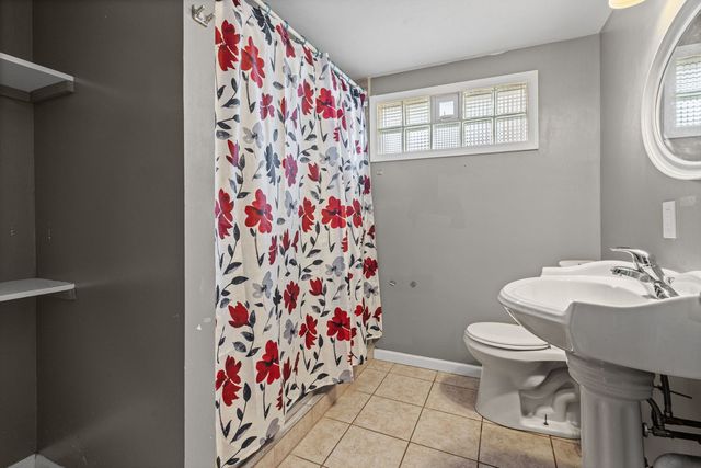 41 166th Place, Calumet City, IL 60409