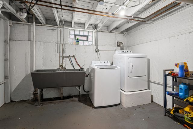 41 166th Place, Calumet City, IL 60409