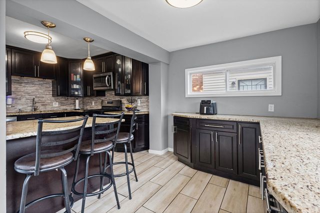 41 166th Place, Calumet City, IL 60409