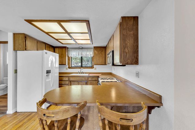 24883 Ponderosa Drive, Idyllwild, CA 92549