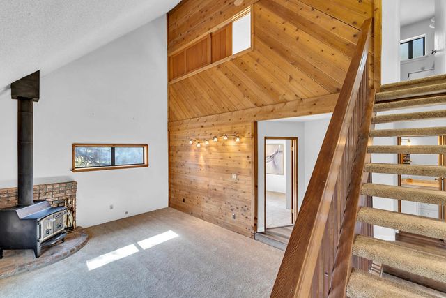 24883 Ponderosa Drive, Idyllwild, CA 92549