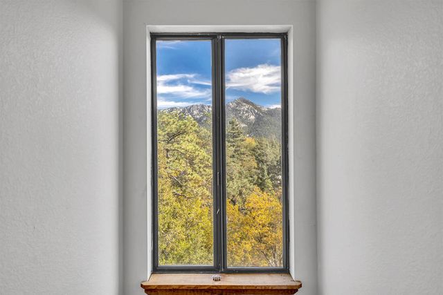 24883 Ponderosa Drive, Idyllwild, CA 92549