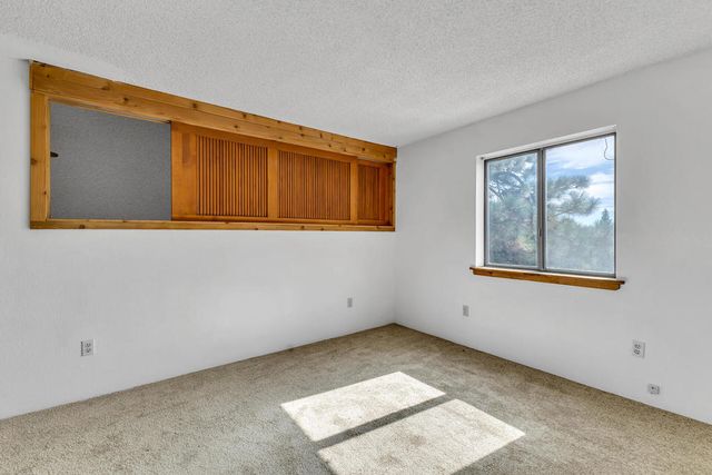 24883 Ponderosa Drive, Idyllwild, CA 92549
