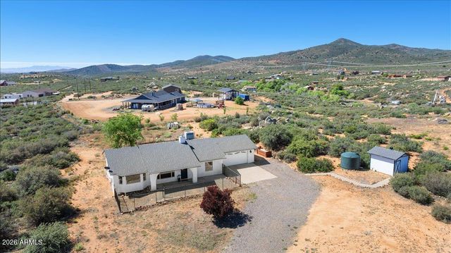 17313 E Lions Crossing Road, Dewey, AZ 86327