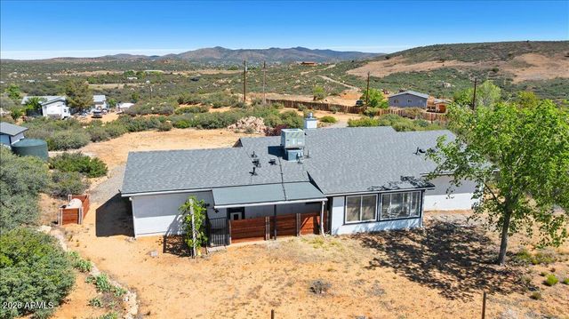 17313 E Lions Crossing Road, Dewey, AZ 86327